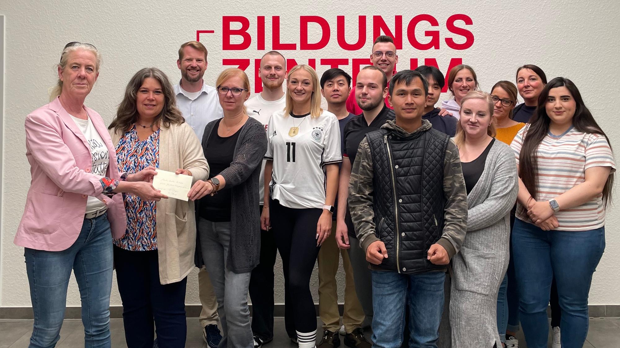 Spendenübergabe im Caritas Bildungszentrum Dorsten