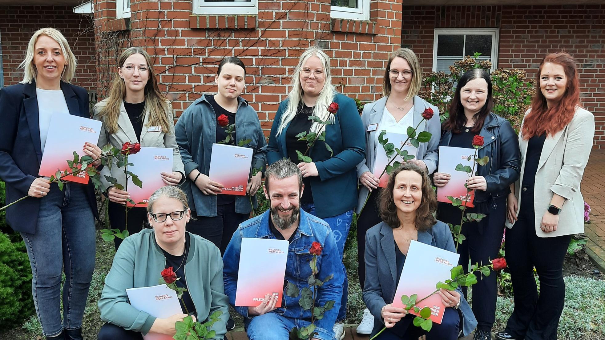 Wir gratulieren den neuen Gerontopsychiatrischen Fachkräften.