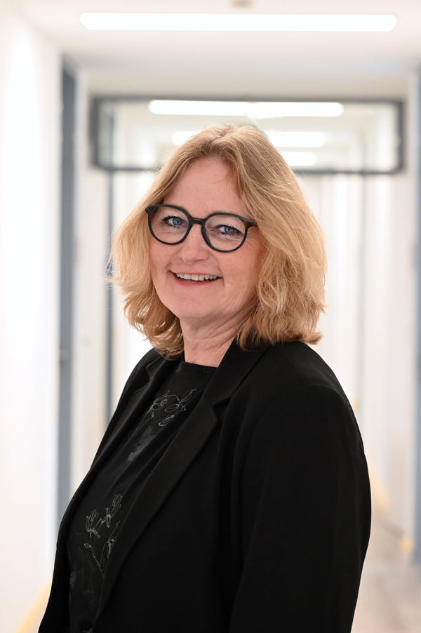 Beate Hattrup_Lehrerin