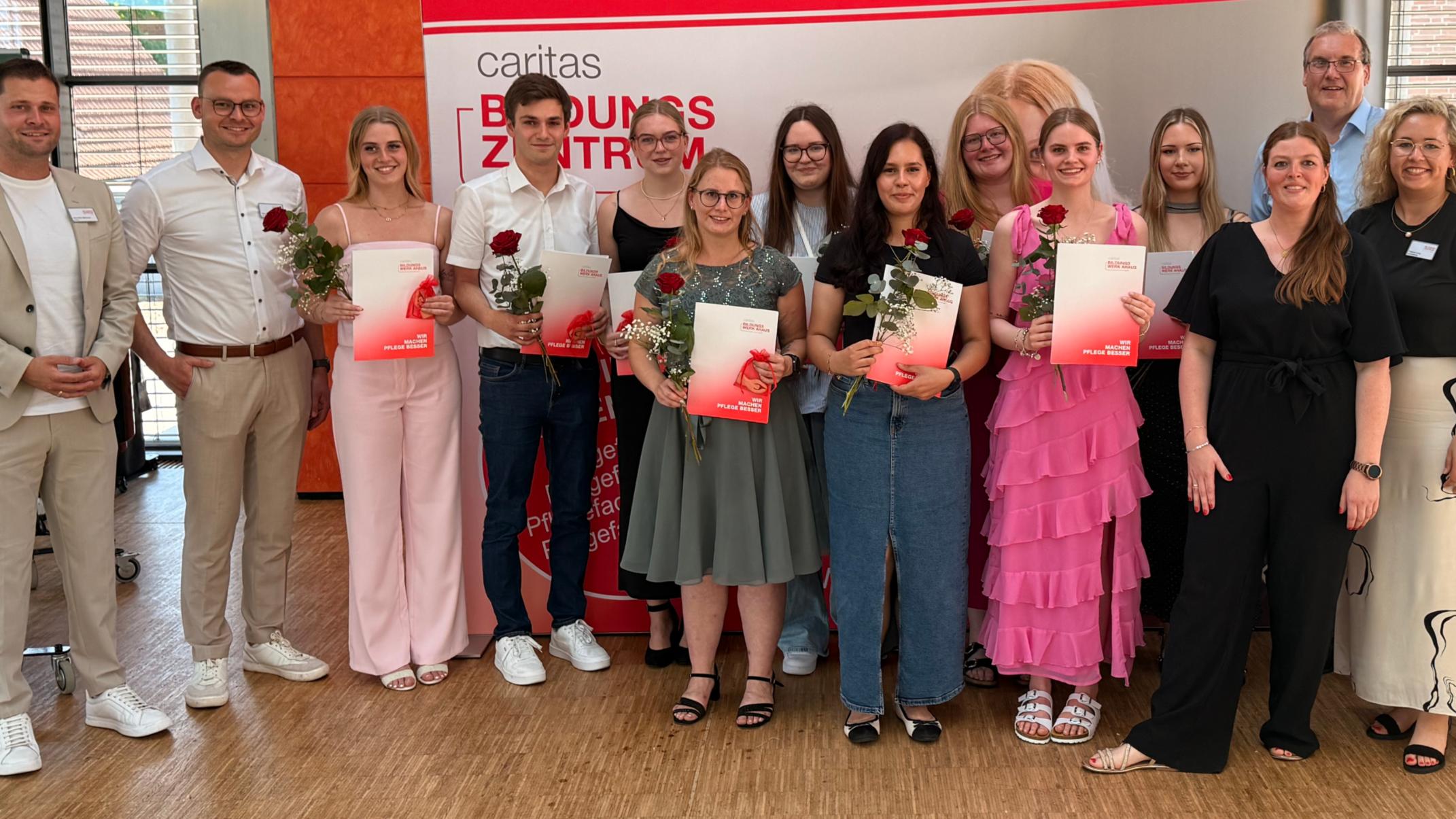 Der Kurs B13 wurde feierlich verabschiedet.