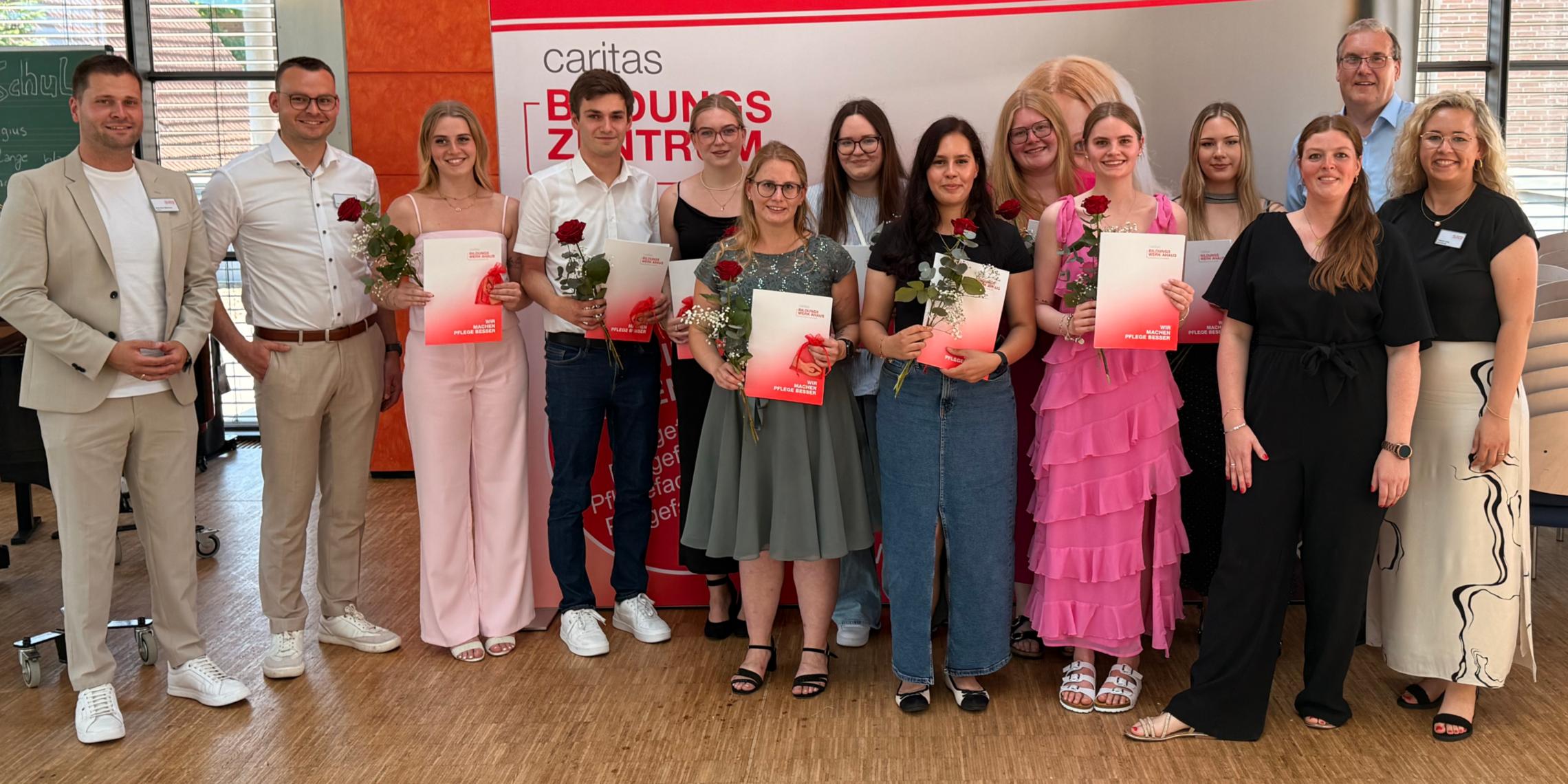 Der Kurs B13 wurde feierlich verabschiedet.