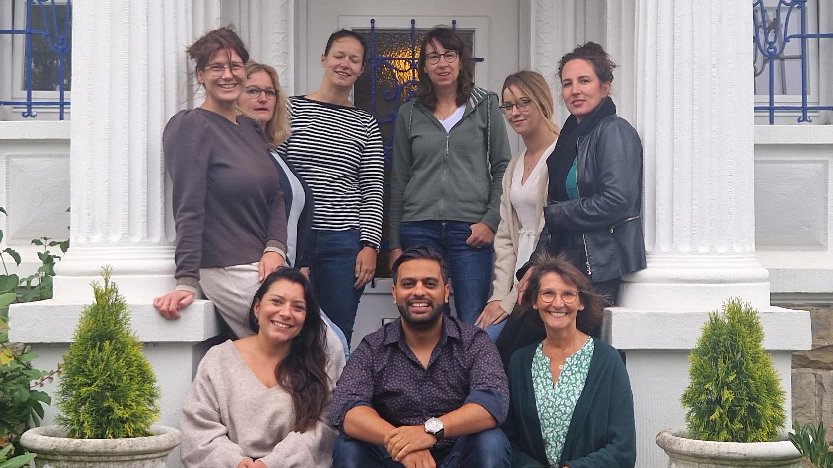 Die Projektgruppe des Caritas Bildungszentrums Rheine traf sich zum Gespräch mit Abdeslam Nordine, dem Vorsitzenden des Integrationsrates Rheine.
