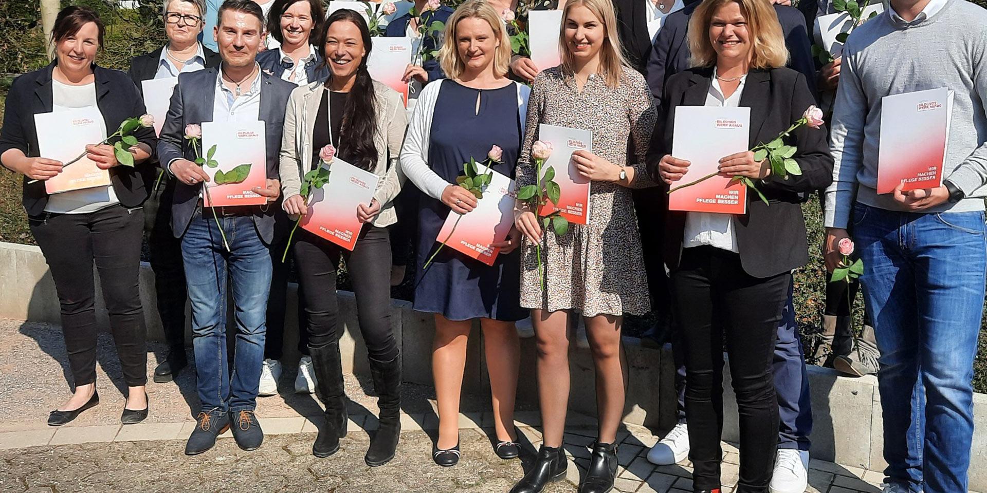 Pflegekräfte haben ihre Weiterbildung erfolgreich beendet